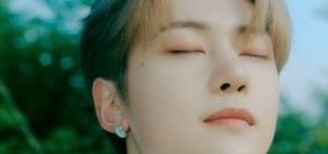 Star mà bạn muốn đeo vòng cổ đôi