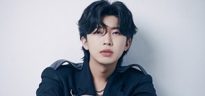 A star who wants to have a Christmas home party