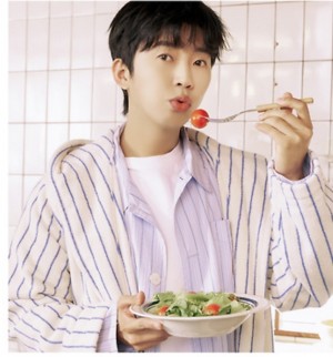 커피 광고에 잘 어울리는 스타 