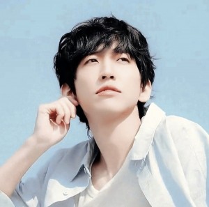 선크림 광고에 잘 어울리는 스타 