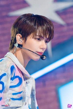 18086216