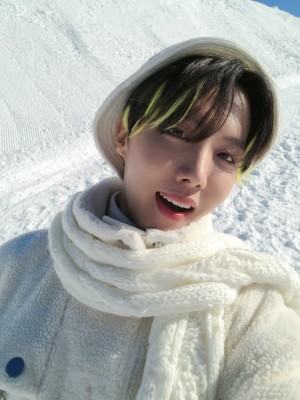 戴围巾特别好看的明星