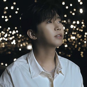 戴领带特别好看的明星