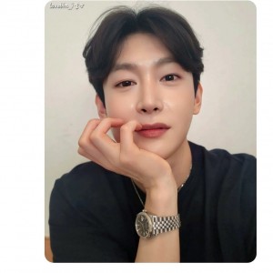 在生存类挑战中看起来会很强的明星