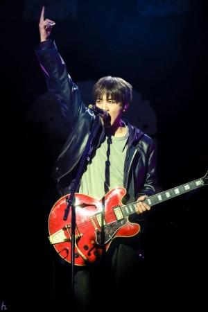 どんなステージ衣装も完璧に着こなすスター 