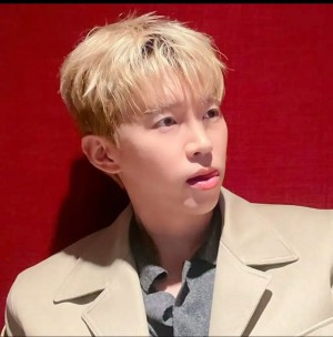 ˈ팬사랑ˈ하면 가장 먼저 떠오르는 스타 