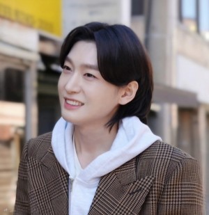 A star who looks beautiful even with a bare face 