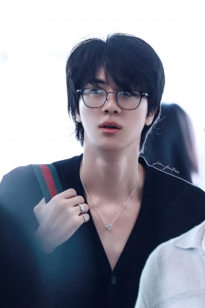 Jin❤