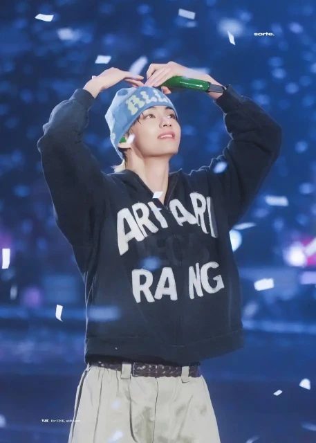 TAEHYUNG 👑