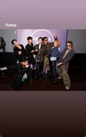 Keep Swimming bts