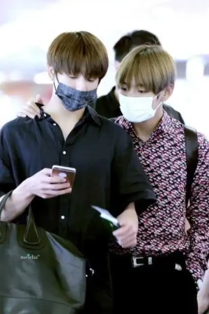 Kim Taehyung Jeon Jungkook