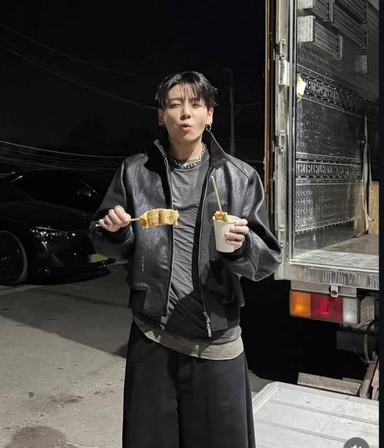 JUNG KOOK