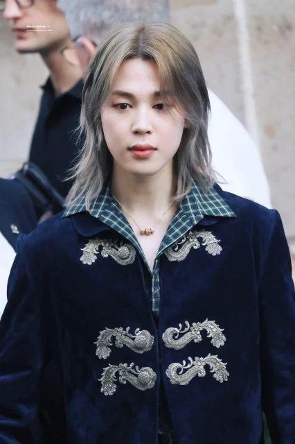 Ji-min en París