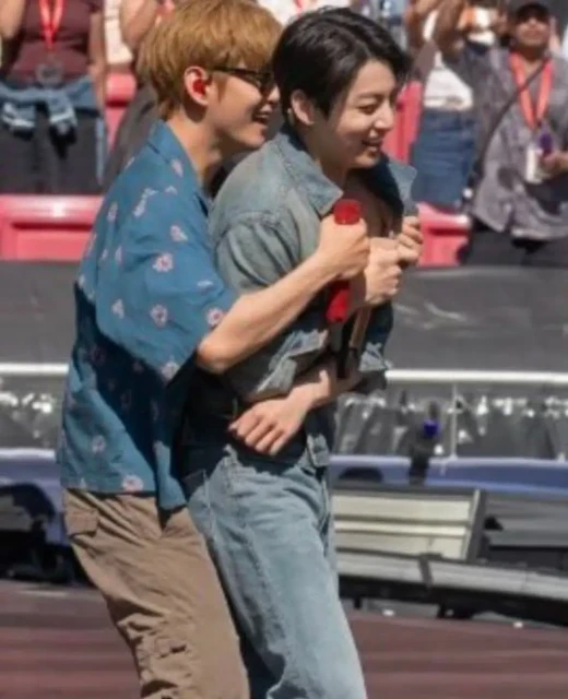 Taehyung Jungkook🐻🐰