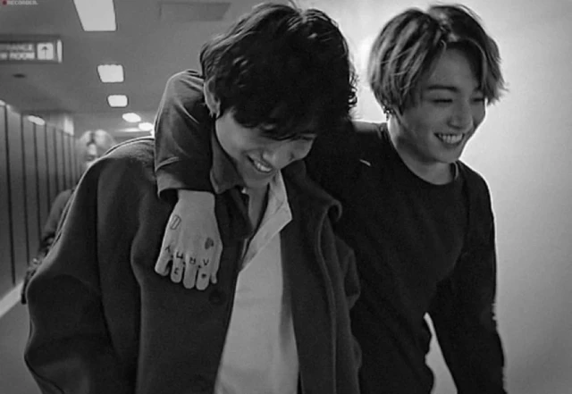 Taehyung Jungkook🐻🐰