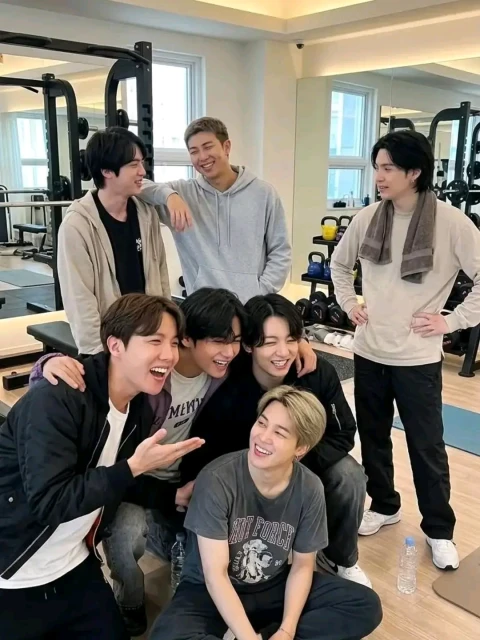 BTS & ARMY