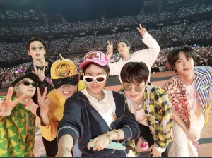 VOTE AND STREAM FOR BTS