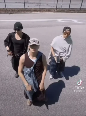 Jhope🐿️Taehyung🐻Jungkook🐰