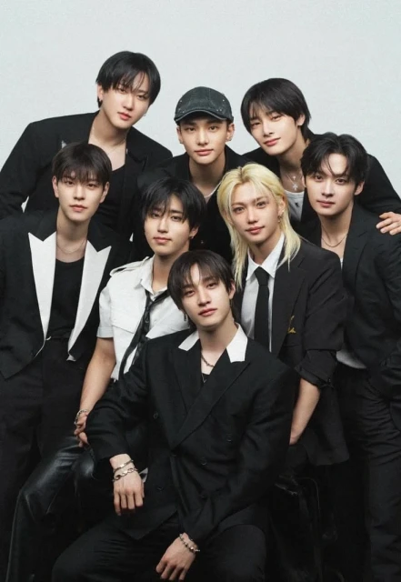 Stray Kids
