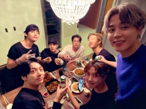 VOTE BTS!