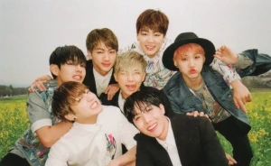 VOTE FOR BTS !!!!