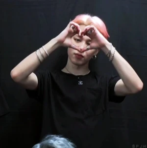 day 193752374 of missing jimin