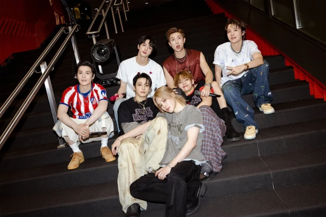 VOTE FOR BTS