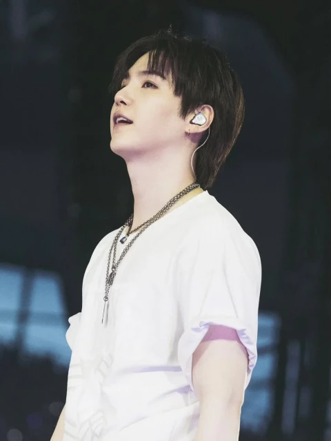 SUGA🐱