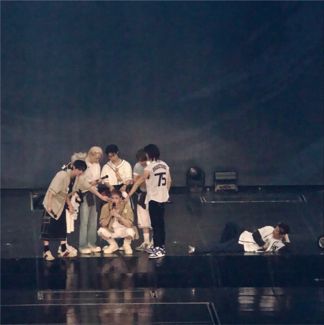 Stray Kids