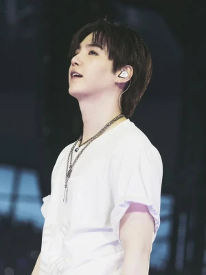 SUGA🐱
