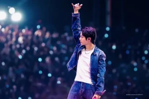 JIN💓