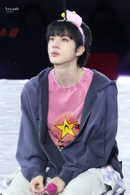 JIN 💕