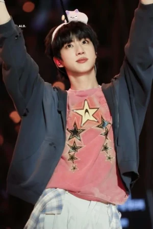 JINくん🐹♥️♥️♥️♥️♥️