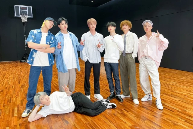 🏆✨Vote & Stram for BTS💜🔎✨🗳