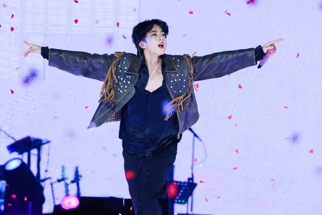 ⭐🌙RUN JIN🌙⭐