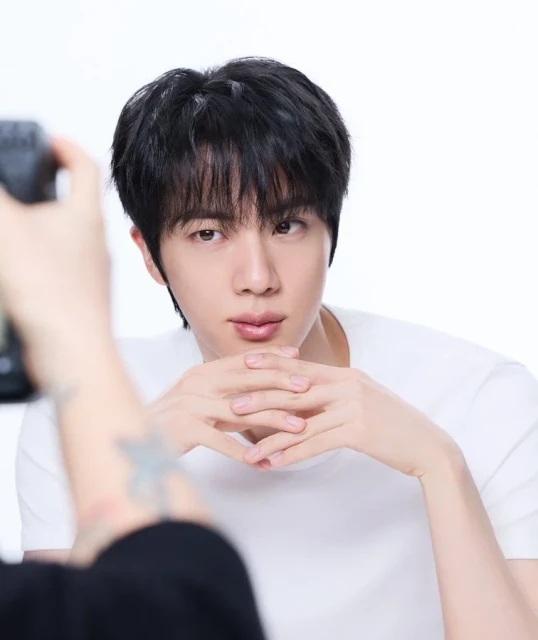 💜🐹 CLOSE TO OUR MOON JIN🐹💜