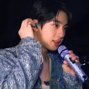 Jin..