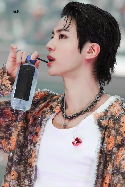 진 (JIN)