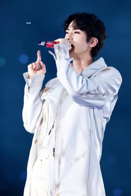진 (JIN)
