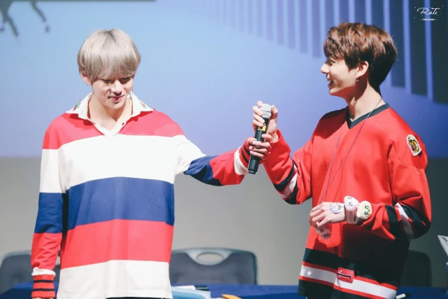 Kim Taehyung Jeon Jungkook