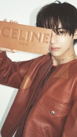 Kim Taehyung is back with a new set of images to remind the world why he\'s the ruling Prince of Cel