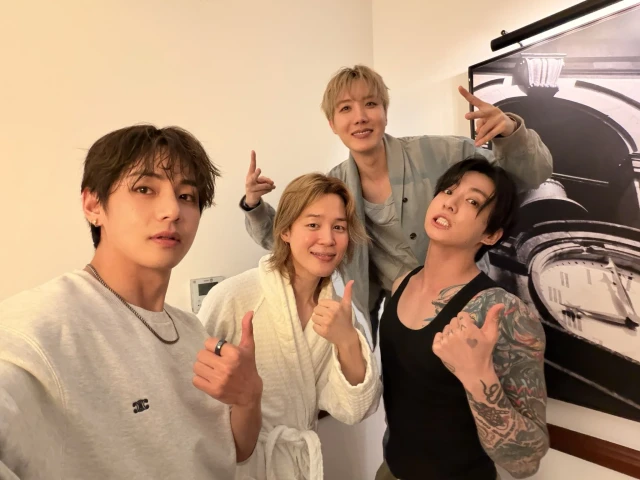 Jhope, Jimin Tae and Jung Kook remembered their X password! I had to do a double take. Thought we w