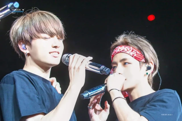 Kim Taehyung Jeon Jungkook