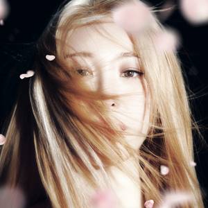 LEE CHAEYEON