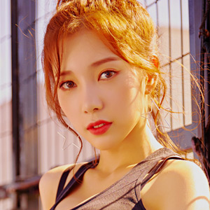 윤채경