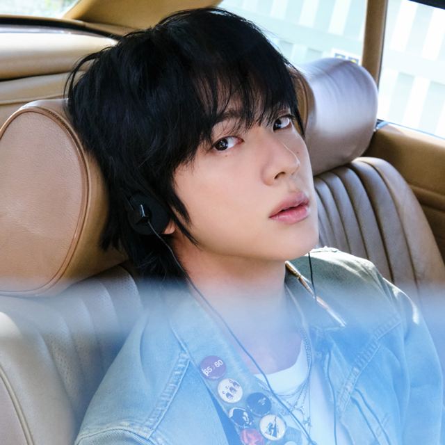 JIN của BTS đứng đầu bảng Solo Ranking của “FANNSTAR” suốt 24 tuần liên tiếp… Chứng minh sức mạnh fandom toàn cầu