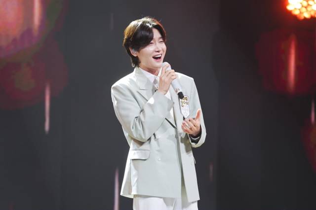 Kim Yong-bin Tops FANNSTAR Trot Ranking for 55 Consecutive Weeks