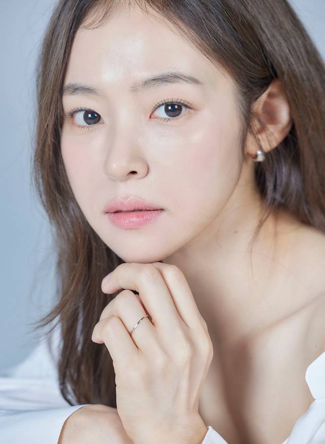 洪子首次登顶“FANNSTAR”女星排行榜……My Star奖竞争也备受关注