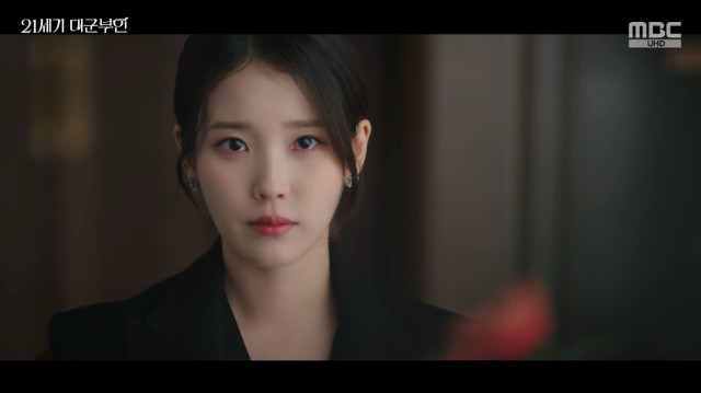 'Ian Daegun, the Great General of the 21st Century,' escapes fire crisis and ascends the throne... Yoon Irang confesses father's crime