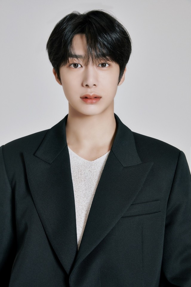 Monsta X 亨元,作为ASEA 2026 MC于15日出发前往日本......郑元也将加入
